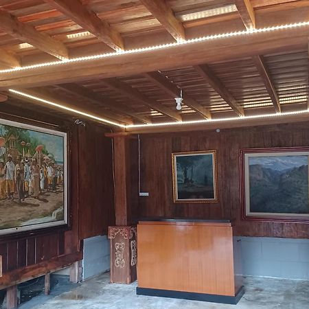 Bujak Permai Villa Matahari Lombok Ntb Praya Esterno foto