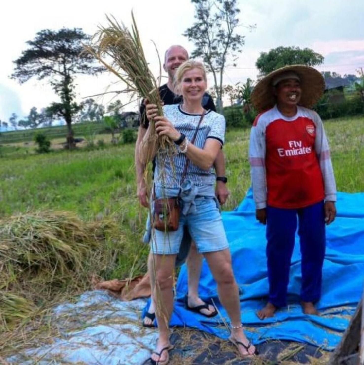 Bujak Permai Villa Matahari Lombok Ntb Praya Esterno foto
