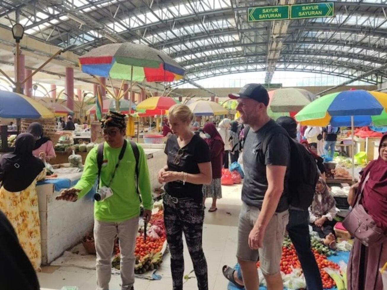 Bujak Permai Villa Matahari Lombok Ntb Praya Esterno foto