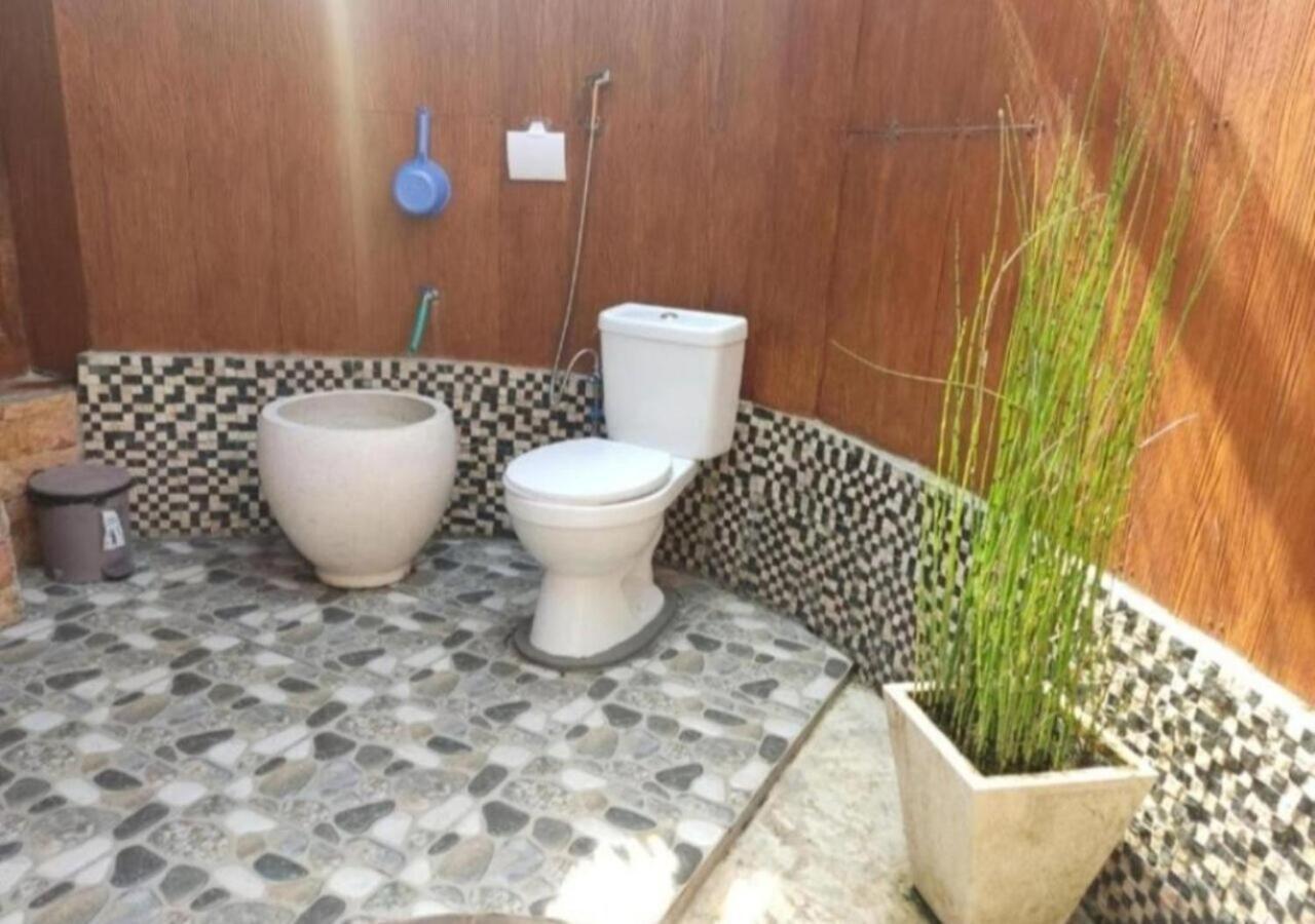 Bujak Permai Villa Matahari Lombok Ntb Praya Esterno foto