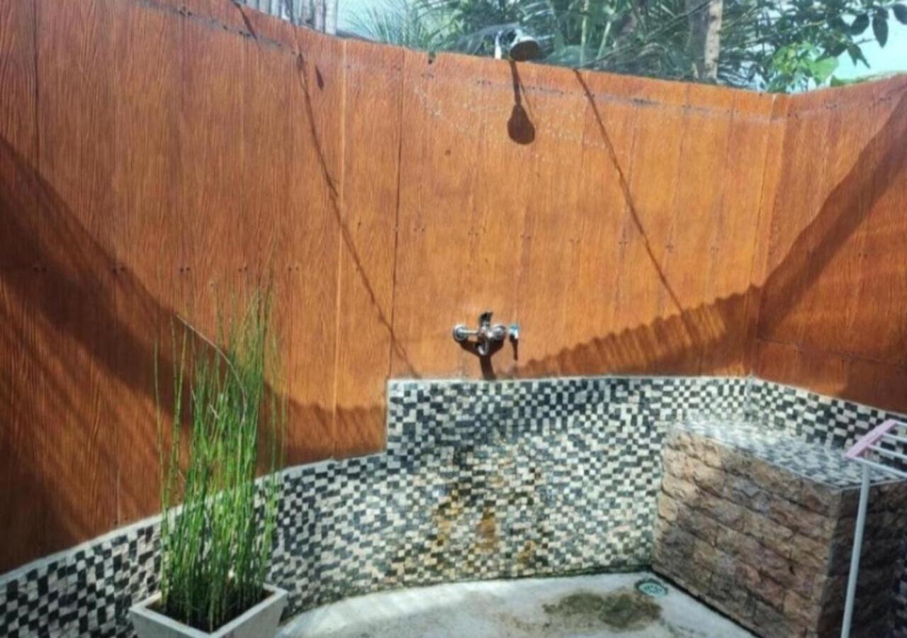 Bujak Permai Villa Matahari Lombok Ntb Praya Esterno foto