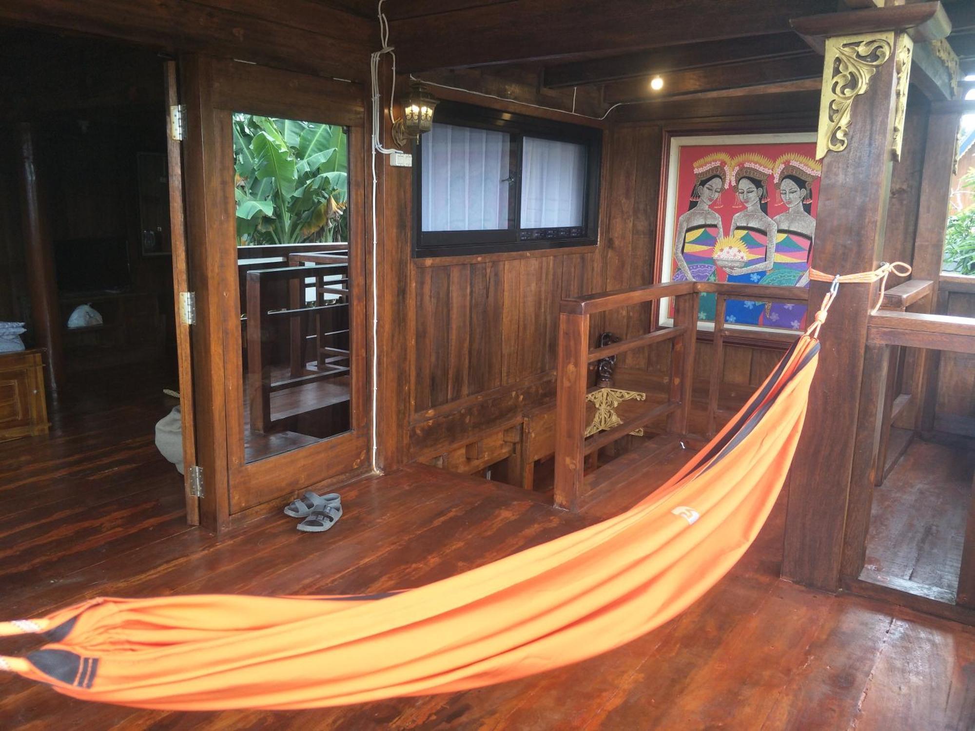 Bujak Permai Villa Matahari Lombok Ntb Praya Esterno foto
